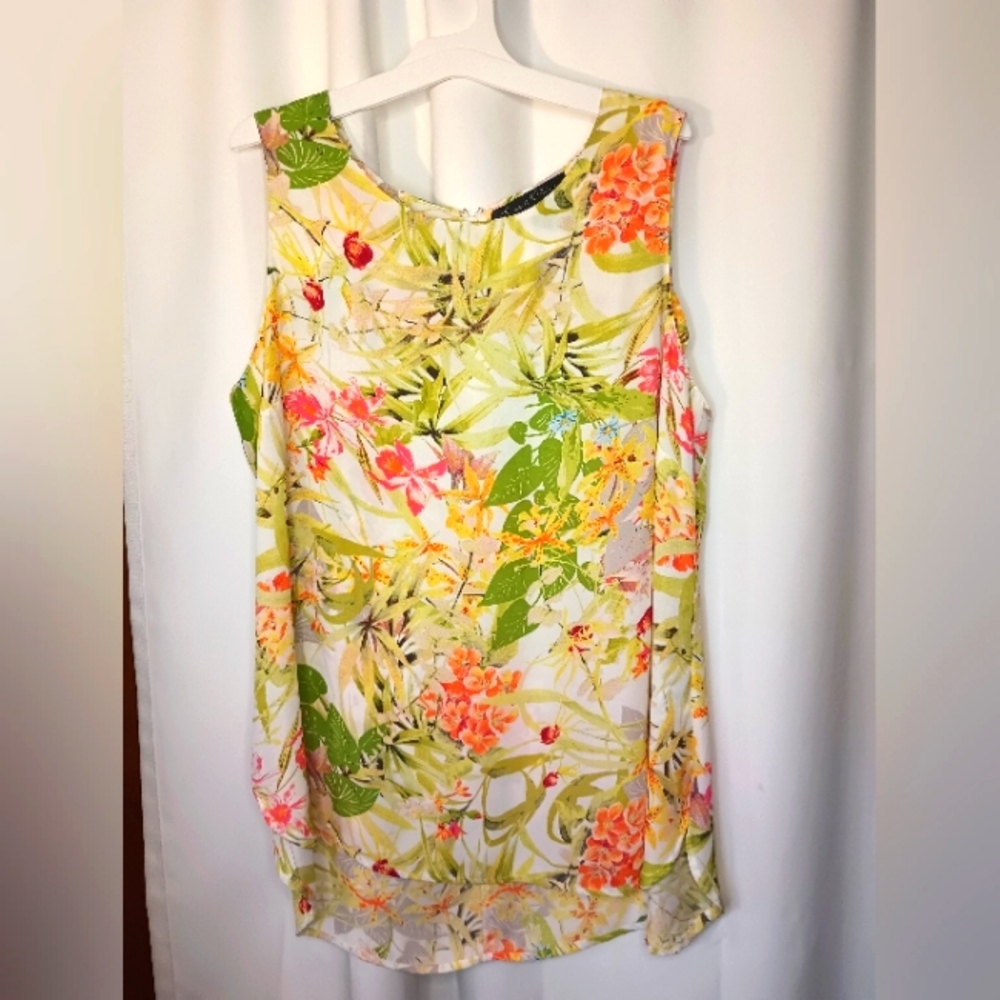 Rose Olive Tropical Floral Sleeveless Blouse Top 1X Green Flowy Office Summer - Picture 1 of 9